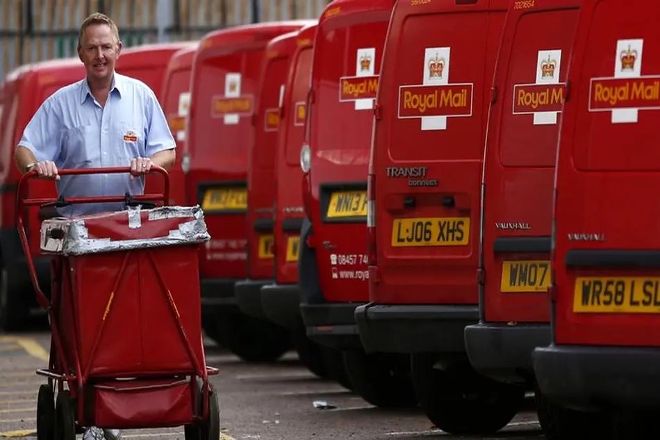 خدمات: Royal Mail یکی از قدیمی‌ترین شرکت‌های پستی است که در زمینه حمل و نقل کالا و ارسال نامه‌ها به‌صورت بین‌المللی فعال است